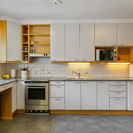 Polkurinne By Interhome